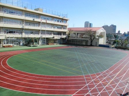 校庭